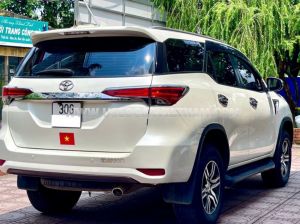 Xe Toyota Fortuner 2.7V 4x2 AT 2018