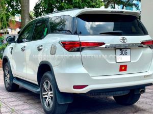 Xe Toyota Fortuner 2.7V 4x2 AT 2018