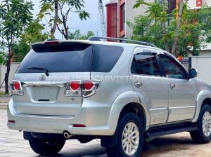 Xe Toyota Fortuner 2.7V 4x2 AT 2012