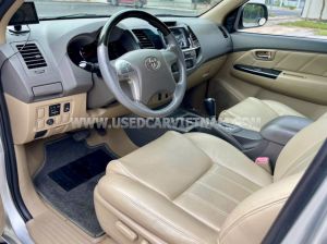 Xe Toyota Fortuner 2.7V 4x2 AT 2012