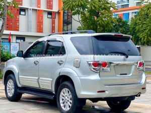 Xe Toyota Fortuner 2.7V 4x2 AT 2012