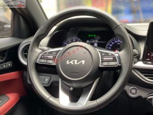 Xe Kia K3 Premium 2.0 AT 2022