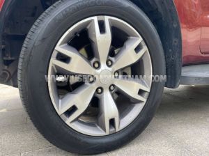 Xe Ford Everest Titanium 2.2L 4x2 AT 2016