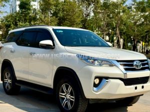 Xe Toyota Fortuner 2.4G 4x2 AT 2018