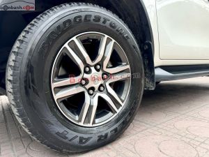 Xe Toyota Fortuner 2.4G 4x2 AT 2018