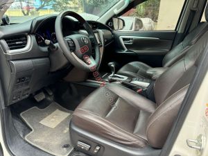 Xe Toyota Fortuner 2.4G 4x2 AT 2018