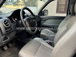 Xe Ford Everest 2.5L 4x2 MT 2015