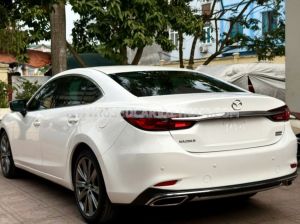 Xe Mazda 6 Premium 2.0 AT 2021