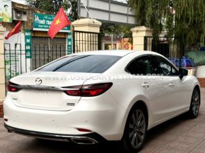 Xe Mazda 6 Premium 2.0 AT 2021