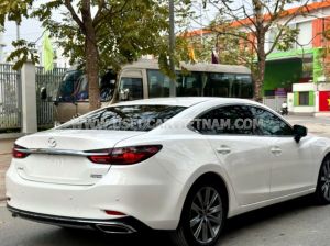 Xe Mazda 6 Premium 2.0 AT 2021