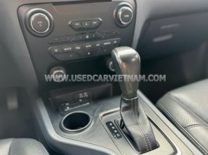 Xe Ford Everest Titanium 2.2L 4x2 AT 2016