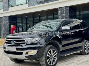 Xe Ford Everest Titanium 2.0L 4x2 AT 2018