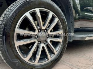 Xe Ford Everest Titanium 2.0L 4x2 AT 2018