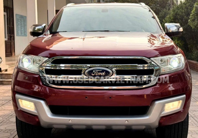 Ford Everest Titanium 2.2L 4x2 AT