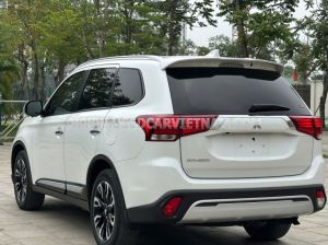 Xe Mitsubishi Outlander 2.0 CVT 2021