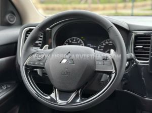 Xe Mitsubishi Outlander 2.0 CVT 2021