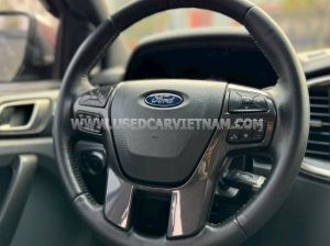 Xe Ford Everest Titanium 2.2L 4x2 AT 2016