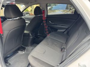 Xe Hyundai Elantra 1.6 AT Tiêu chuẩn 2024