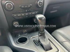 Xe Ford Everest Titanium 2.2L 4x2 AT 2016