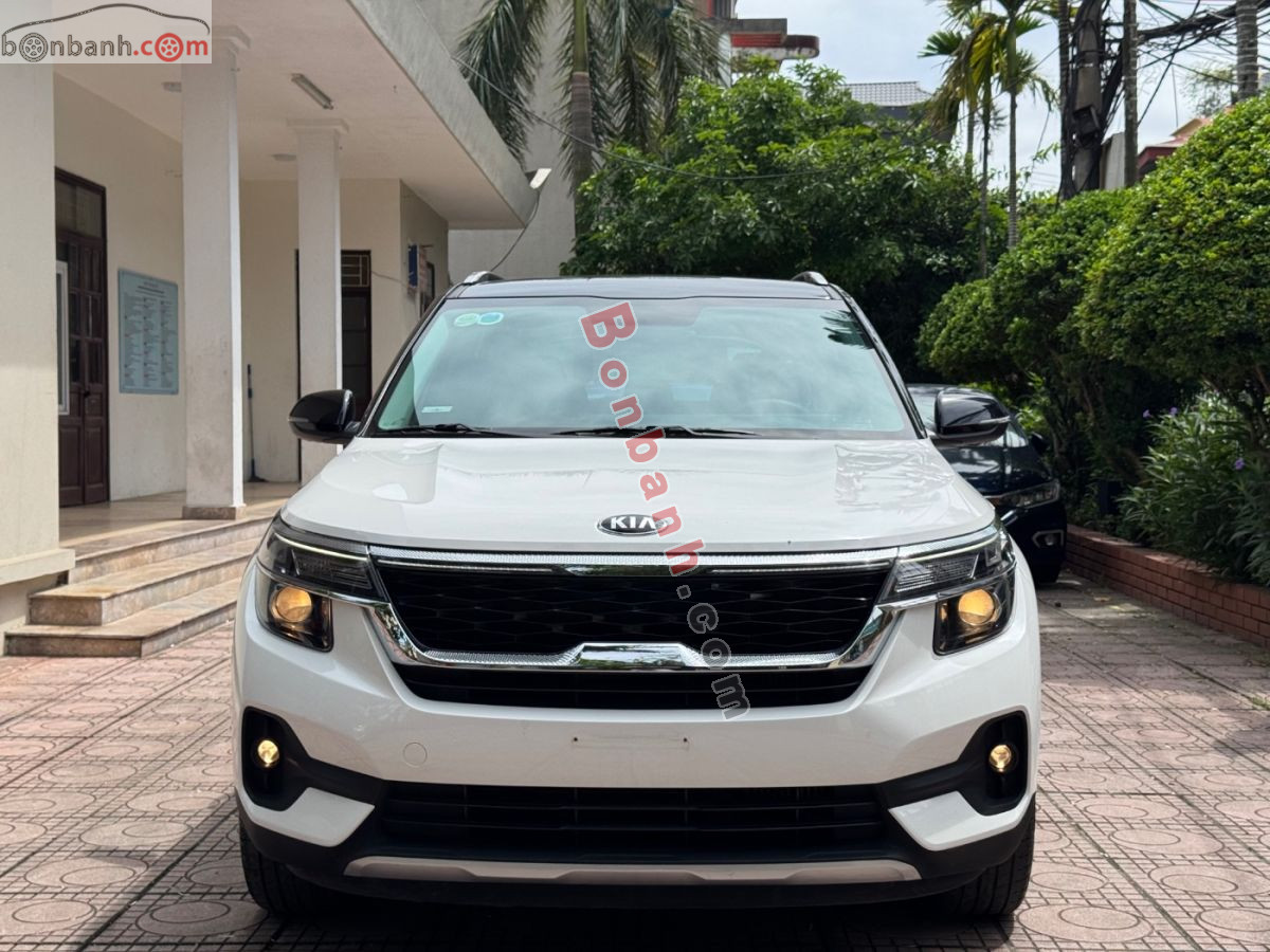 Kia Seltos Luxury 1.4 AT