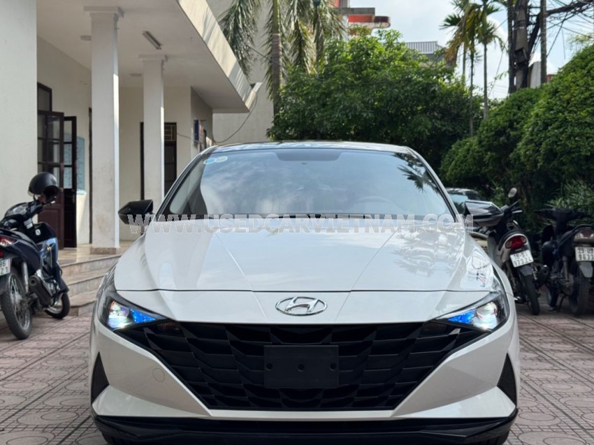 Hyundai Elantra 1.6 AT Tiêu chuẩn 2024