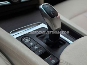 Xe VinFast Lux SA 2.0 Premium 2.0 AT 2019