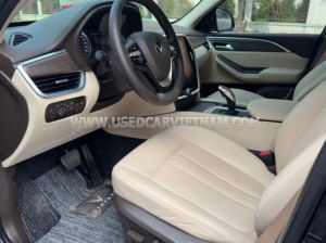 Xe VinFast Lux SA 2.0 Premium 2.0 AT 2019