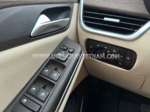 Xe VinFast Lux SA 2.0 Premium 2.0 AT 2019