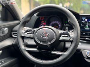 Xe Hyundai Elantra 1.6 AT Tiêu chuẩn 2024