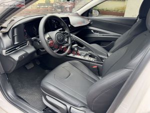 Xe Hyundai Elantra 1.6 AT Tiêu chuẩn 2024