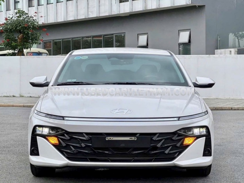 Hyundai Accent Cao cấp 1.5 AT