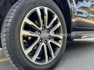 Xe Ford Everest Titanium 2.0L 4x2 AT 2018