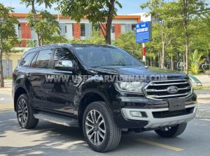 Xe Ford Everest Titanium 2.0L 4x2 AT 2018