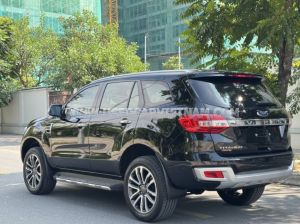 Xe Ford Everest Titanium 2.0L 4x2 AT 2018