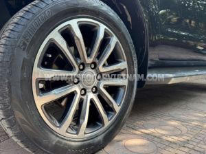 Xe Ford Everest Titanium 2.0L 4x2 AT 2018