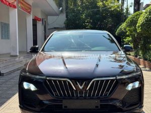 Xe VinFast Lux A 2.0 Base 2.0 AT 2019