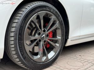 Xe VinFast Lux A 2.0 Base 2.0 AT 2019