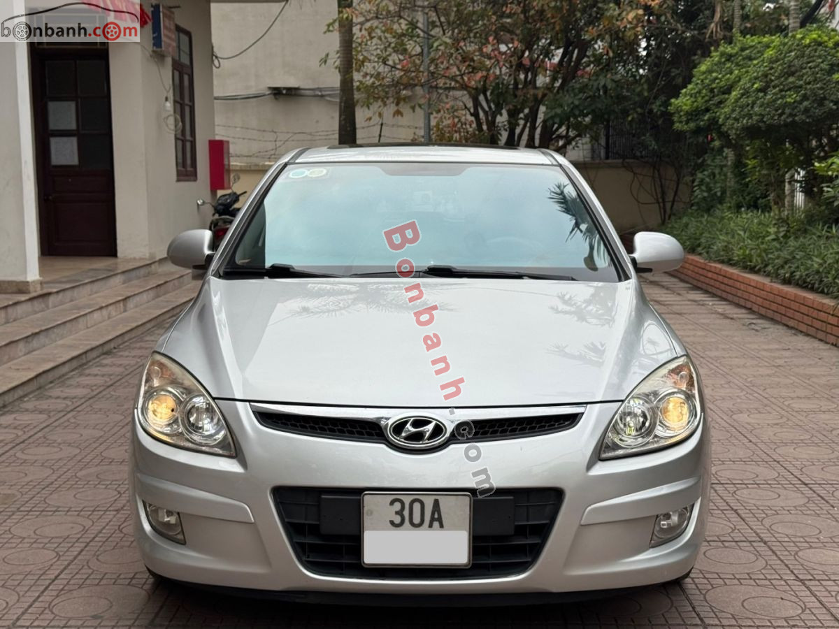 Hyundai i30 1.6 AT