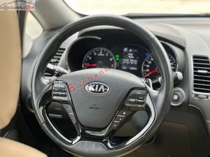 Xe Kia Cerato 1.6 AT 2018