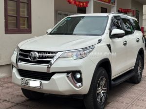 Xe Toyota Fortuner 2.7V 4x2 AT 2018