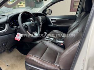 Xe Toyota Fortuner 2.7V 4x2 AT 2018