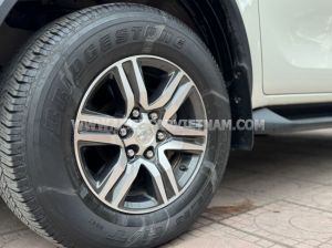 Xe Toyota Fortuner 2.7V 4x2 AT 2018