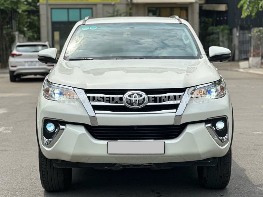 Toyota Fortuner 2.7V 4x2 AT