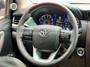 Xe Toyota Fortuner 2.7V 4x2 AT 2018