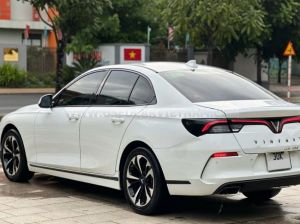 Xe VinFast Lux A 2.0 Tiêu chuẩn 2022