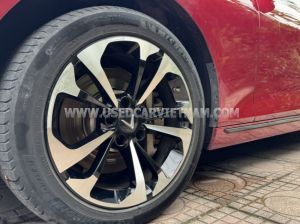 Xe VinFast Lux A 2.0 Base 2.0 AT 2021