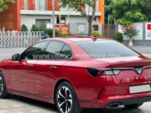 Xe VinFast Lux A 2.0 Base 2.0 AT 2021