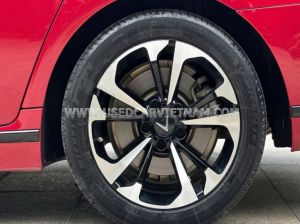 Xe VinFast Lux A 2.0 Base 2.0 AT 2021