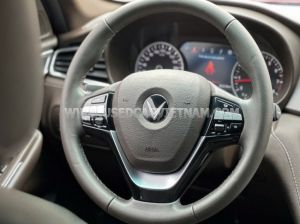 Xe VinFast Lux A 2.0 Base 2.0 AT 2021