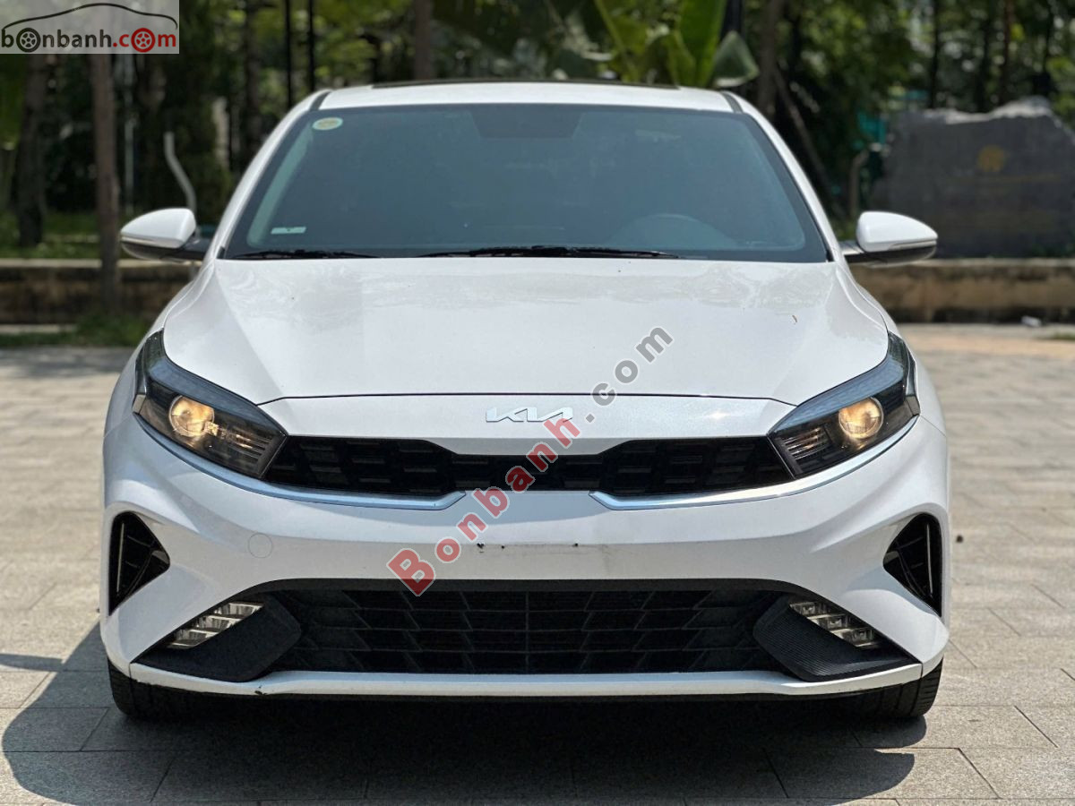 Kia K3 Luxury 1.6 AT